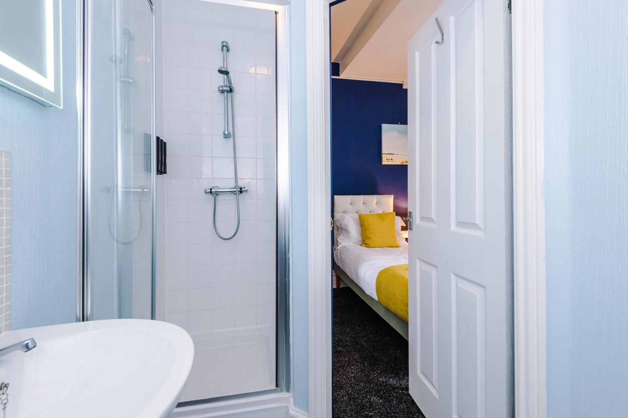 Pebbles Guest House Blackpool Exterior foto