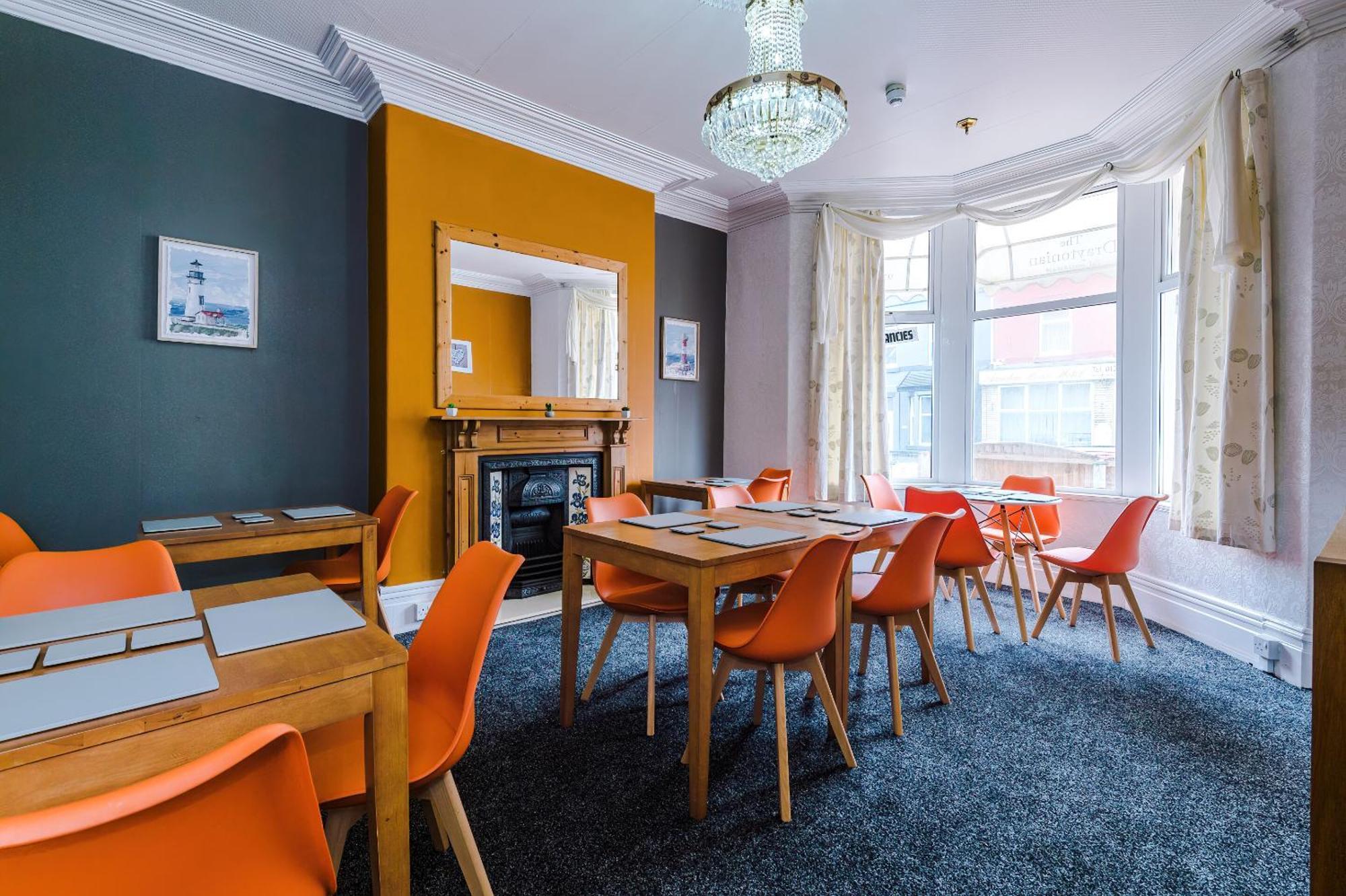 Pebbles Guest House Blackpool Exterior foto